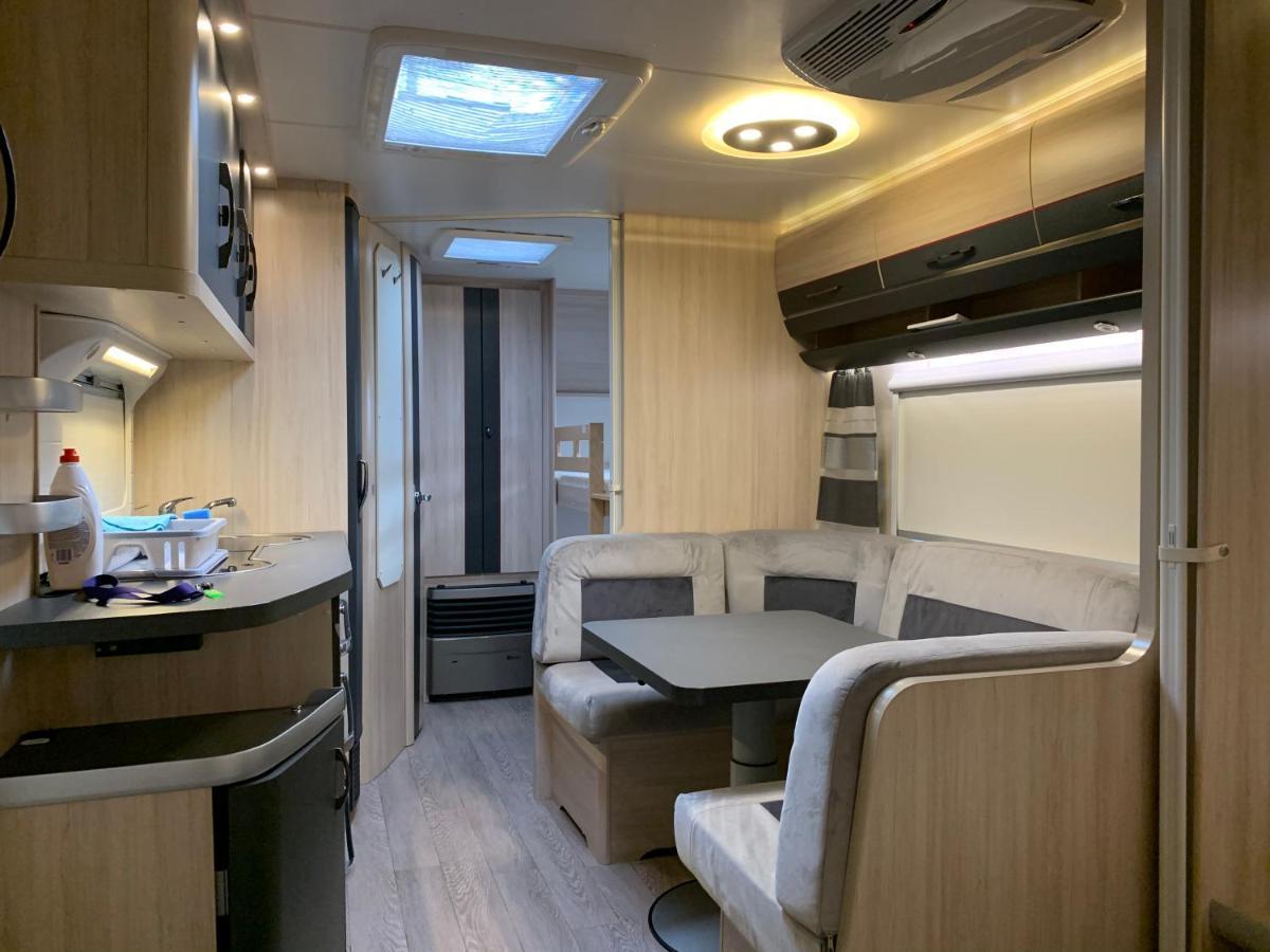 Przyczepy Kempingowe Vip - Osrodek Na Klifie Village - Hel Helska 11 Buitenkant foto