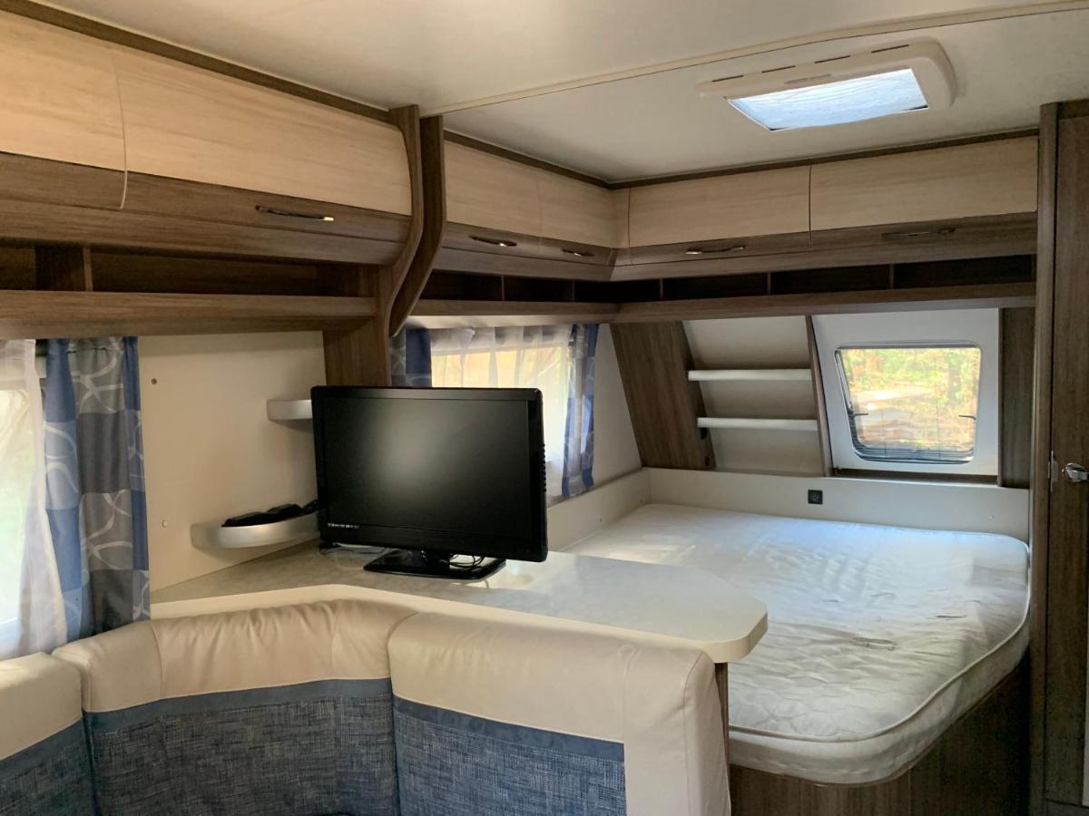 Przyczepy Kempingowe Vip - Osrodek Na Klifie Village - Hel Helska 11 Buitenkant foto