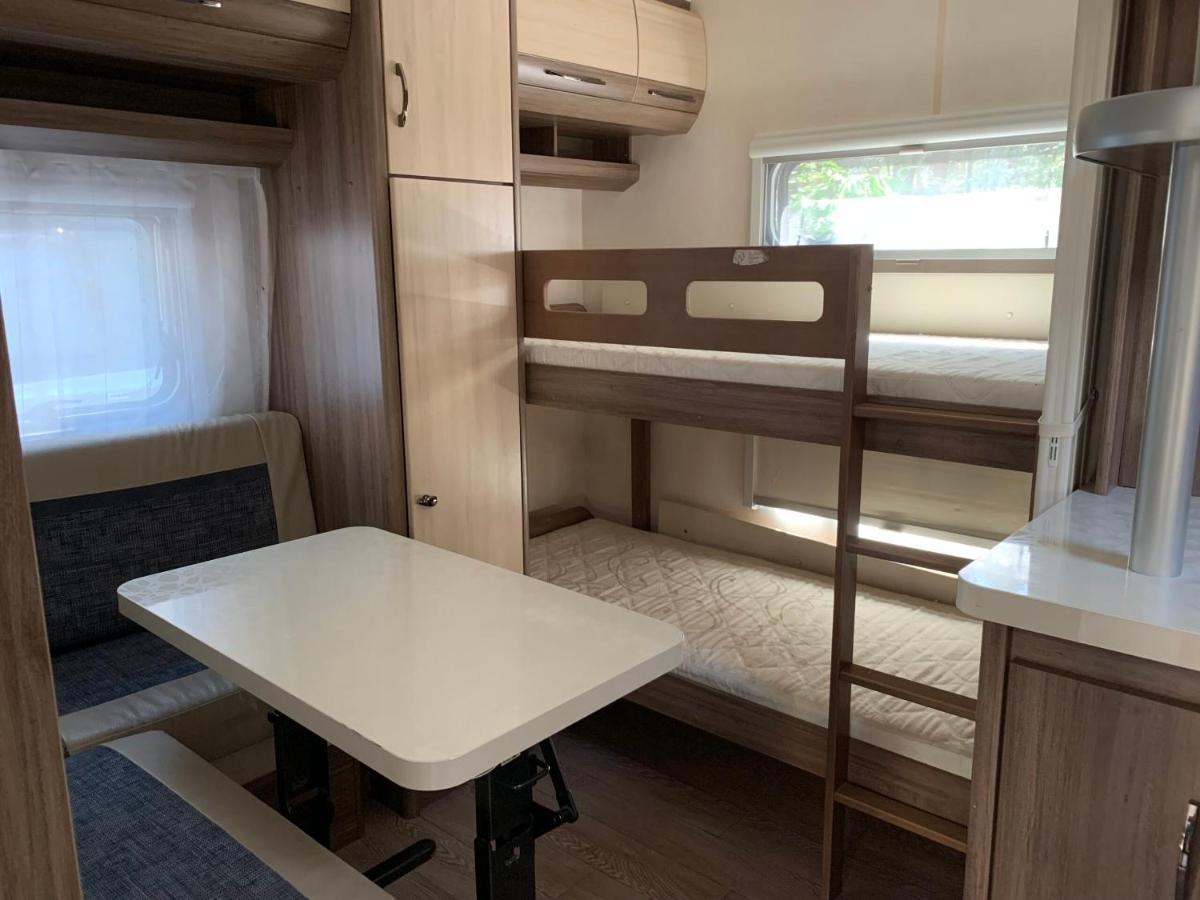 Przyczepy Kempingowe Vip - Osrodek Na Klifie Village - Hel Helska 11 Buitenkant foto